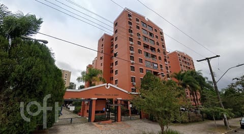 Image 33 - 266050